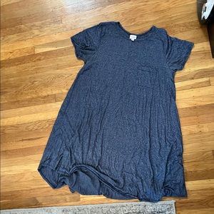 EUC 3XL Blue feathered Carly